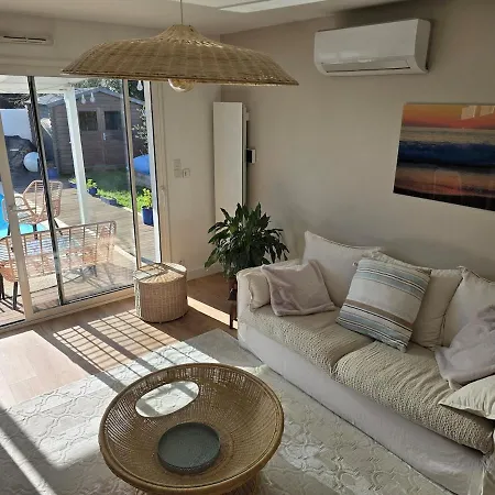 Σπίτι διακοπών Maison Au Calme Avec Piscine *